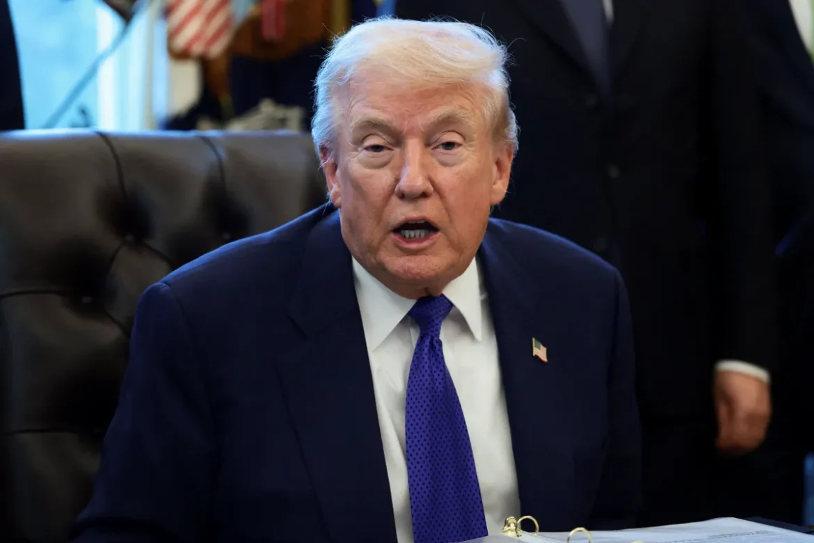 Donald Trump anuncia política comercial que inclui isenção tarifária para alguns produtos exportados pelo Brasil.