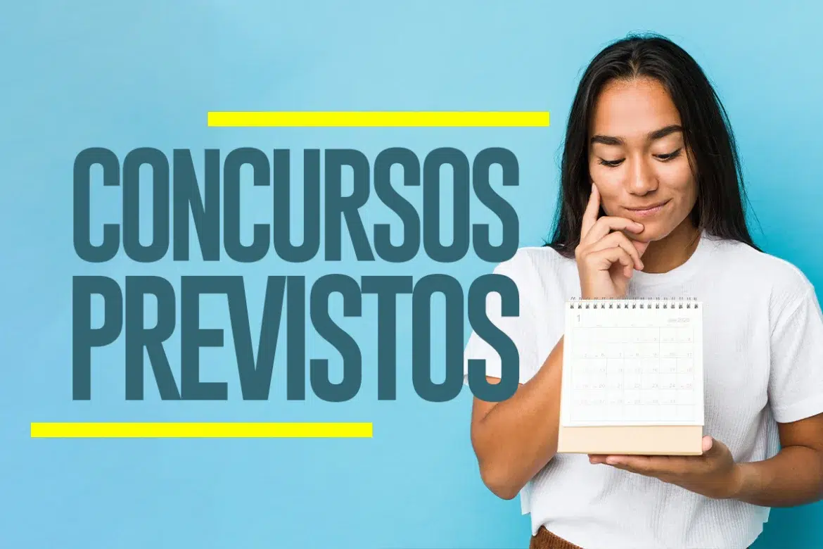 Jovem observando calendário com datas do concurso da Polícia Penal RS 2026 que oferece 3 mil vagas