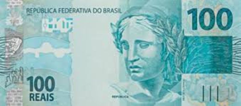 O segredo da nota de 100: O detalhe escondido que prova se a sua nota é verdadeira em 2 segundos 6 Nota de R$ 100, com a figura da estátua da liberdade, utilizada em esquema de pagamento com dinheiro falso.