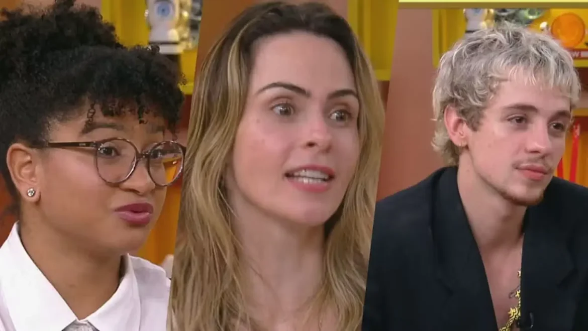 Finalistas do BBB 26 Ana Milena, Paula Renault e Juliano Floss durante o anúncio do resultado.